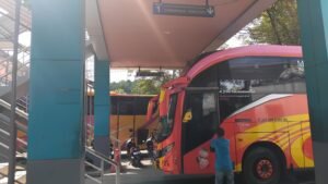 bus di terminal