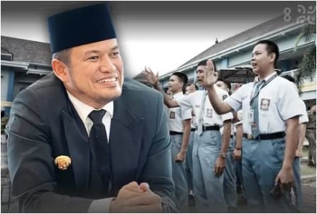 seragam sekolah