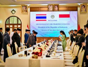 Presiden Prabowo Subianto menerima sambutan resmi penuh kehormatan dari Perdana Menteri Thailand, Paetongtarn Shinawatra, Government House Thailand, pada Senin, 19 Mei 2025. (Foto: /Smartrtnews / BPMI Setpres)