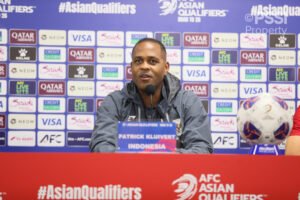 Pelatih Timnas Indonesia Patrich Kluivert saat konfrensi pers jelang laga lawan tuan rumah Jepang (Foto : PSSI)