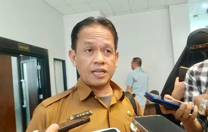 Plt. Kepala Disdikbud Kaltim, Armin (Foto : Pemprov Kaltim)