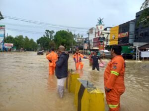 BPBD banjir MT Haryono Balikpapan