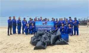 bersih pantai