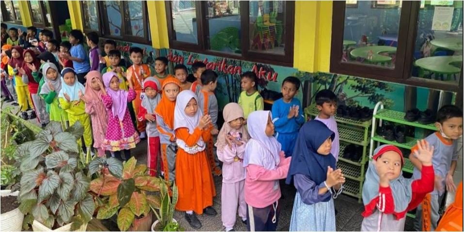 seragam gratis