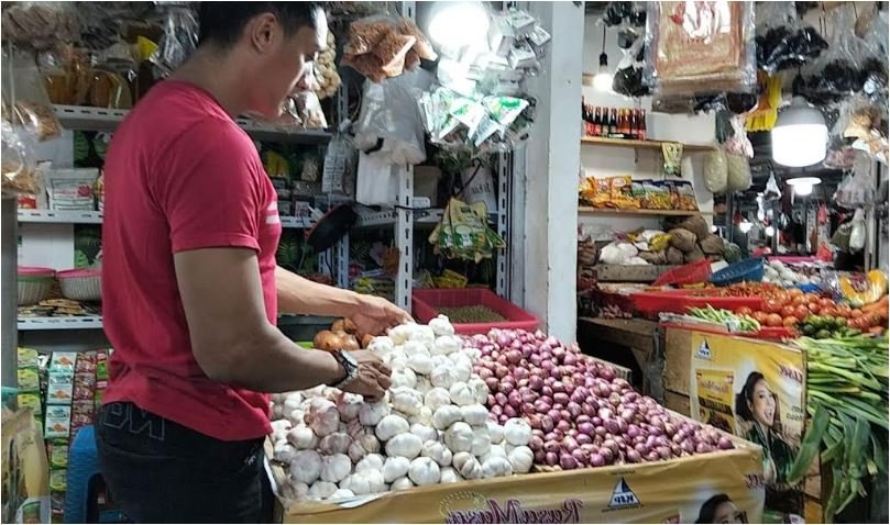 Pasar Klandasan Balikpapan melambung. (Foto: smartrt.news/rama)