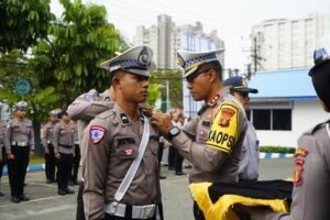 Apel Pasukan Operasi Patuh Mahakam 2025 pada Senin, 14 Juli 2025 di halaman Ditlantas Polda Kaltim.(foto : polda Kaltim)