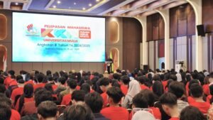 Suasana pelepasan mahasiswa KKN Angkatan ke-5 Tahun 2025 Universitas Mulia di Gedung Ceng Ho Balikpapan, Senin 21 Juli 2025 (foto : Humas Universitas Mulia)