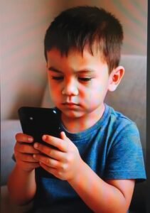 Internet dan gawai telah menjadi bagian tak terpisahkan dari kehidupan anak-anak di Indonesia / Ilustrasi /Smartrt.news