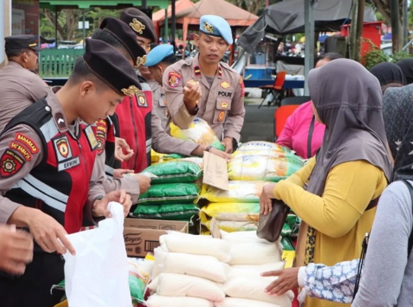 Gerakan Pangan Murah (GPM) digelar Polri disejumlah daerah / Polda Kaltim