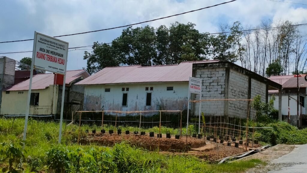 GALA PUNCAK BALIKPAPAN - Kawasan ruang terbuka hijau Gala Puncak RT25, Perum Pesona Bukit Batuah, Kelurahan Graha Indah, Kecamatan Balikpapan Utara, Kota Balikpapan, Kalimantan Timur berkomitmen untuk terus menjaga kelestarian alam, bersih dari sampah dan penggundulan pohon. (HO/Gala Puncak)